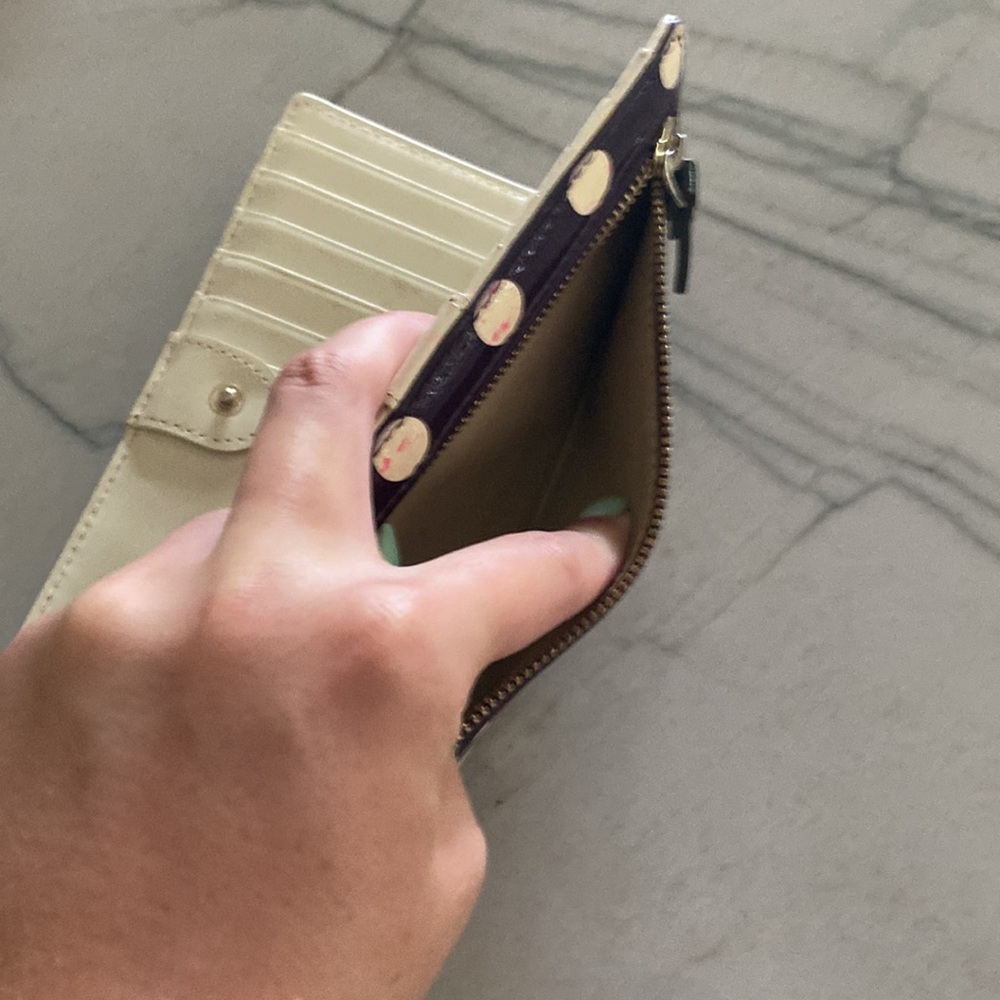 Used Kate Spade Wallet - Picture 4 of 5